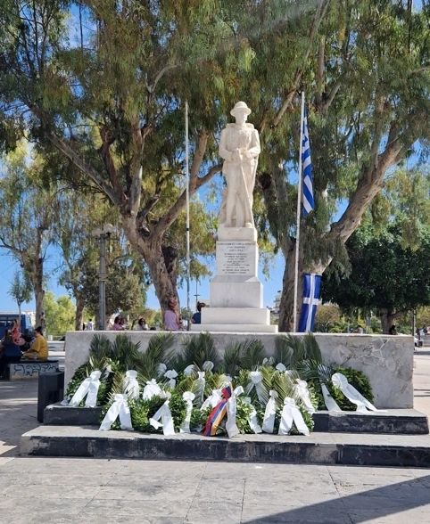 Crowns laid at the statue in Plateia Eleftherias (Liberty Square)